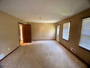 1953 Hwy 138 SW in Riverdale, GA - Building Photo - Building Photo