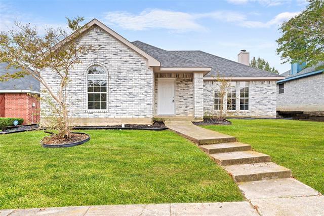 1042 Kim Ln in Mesquite, TX - Building Photo