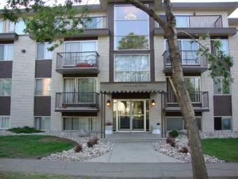 Millennium Manor in Edmonton, AB - Building Photo