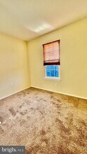18927 Birdseye Dr in Germantown, MD - Building Photo - Building Photo