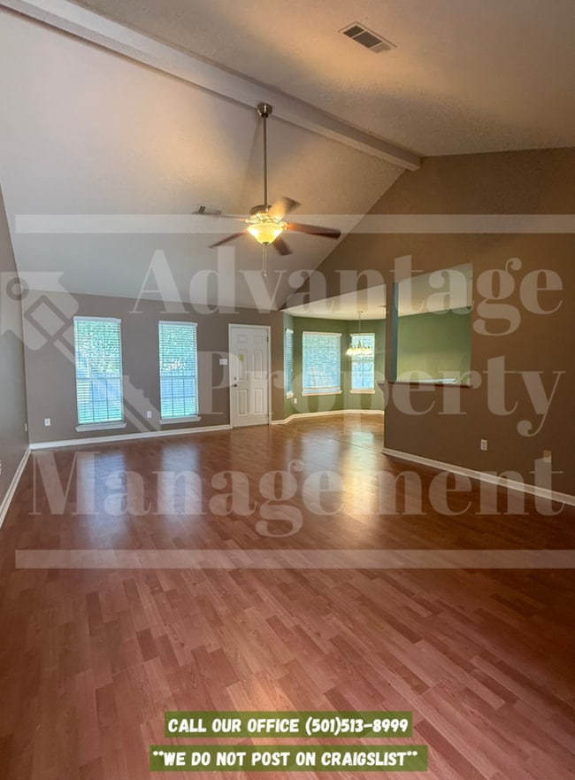 2205 Rainwood Ave in Conway, AR - Foto de edificio - Building Photo