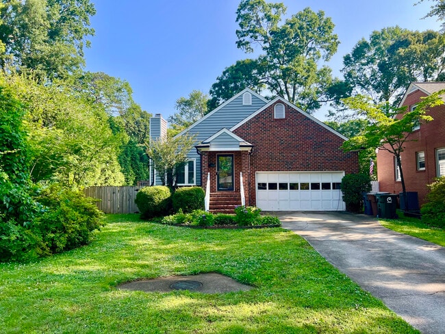 property at 1506 Desoto Pl