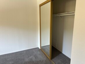 2501 Temple Ave in Signal Hill, CA - Building Photo - Building Photo