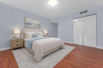 4540 NW 79th Ave, Unit 1A in Doral, FL - Building Photo - Building Photo