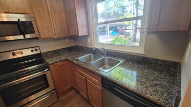 788 Center Ave in Martinez, CA - Building Photo - Building Photo