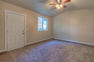 305 W Waterbury Dr in Meridian, ID - Building Photo - Building Photo
