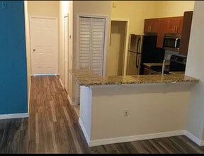 1375 Lake Shadow Cir in Maitland, FL - Building Photo - Building Photo