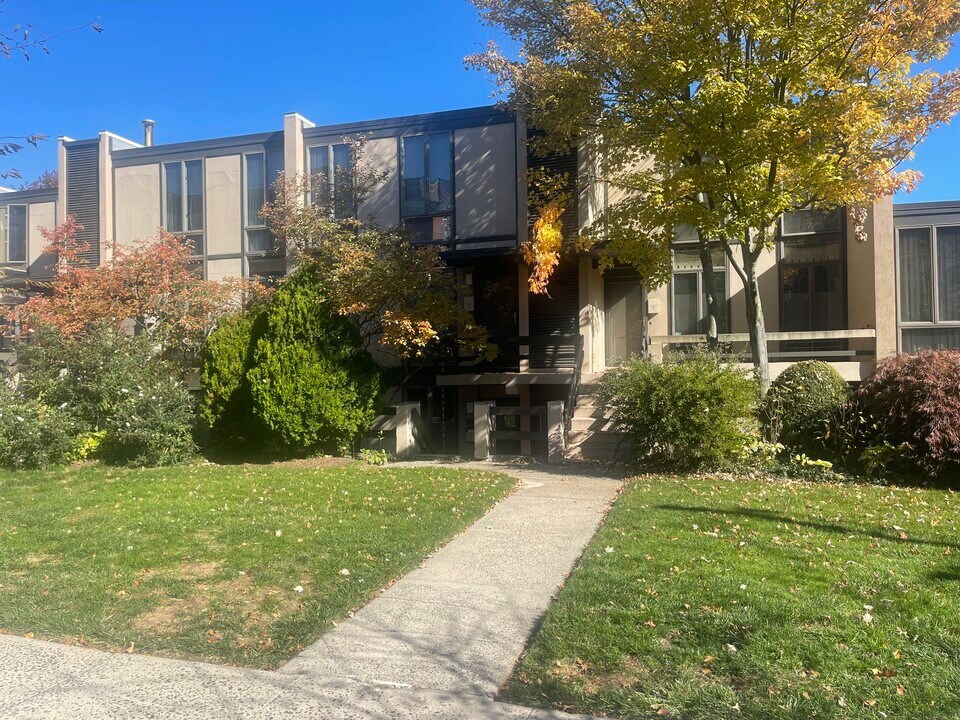 7 Hughes Pl in New Haven, CT - Building Photo