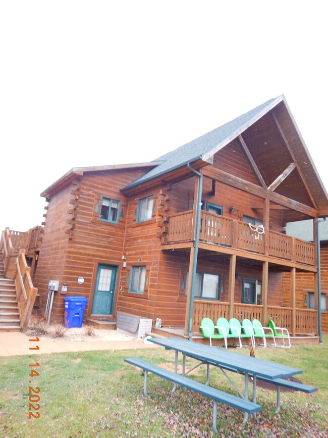 property at 459 Overlook Ct