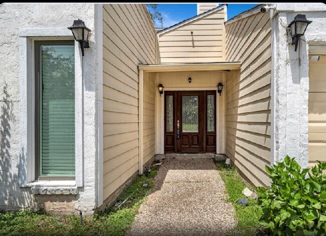 13014 Skymeadow Dr in Houston, TX - Building Photo - Building Photo