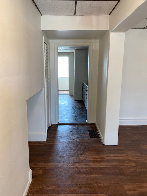 364 Ohio Ave-Unit -Apt. 1 in Rochester, PA - Foto de edificio - Building Photo