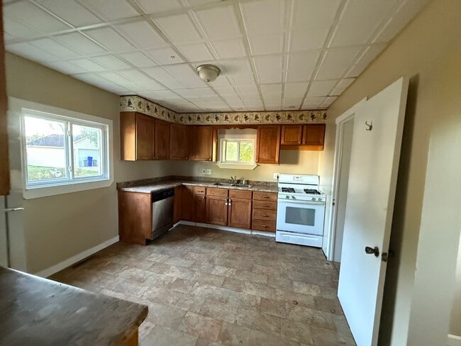 1101 Dushane St in New Castle, PA - Building Photo - Building Photo