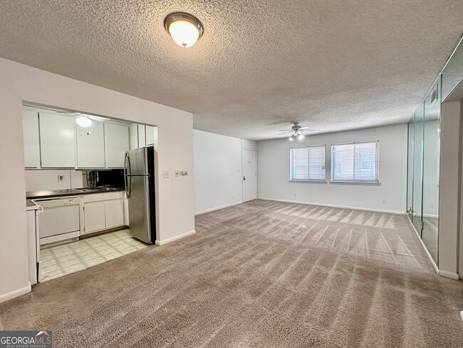 4266 Roswell Rd NE in Atlanta, GA - Building Photo - Building Photo