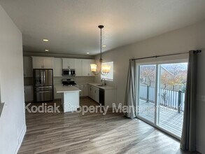 1028 E Bigelow Ave in Layton, UT - Building Photo - Building Photo