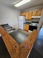 410 13th Ave NW-Unit -Unit 33 in Oelwein, IA - Building Photo - Building Photo