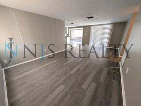 3737 Sablewood Dr in Holiday, FL - Building Photo - Building Photo