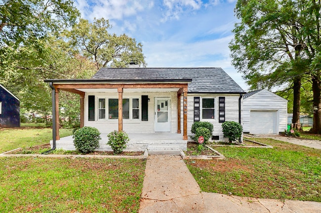 property at 5726 Oak Dr