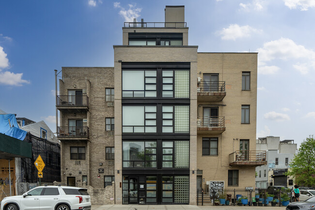 476 Union Ave in Brooklyn, NY - Foto de edificio - Building Photo