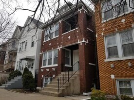 4812 S Damen Ave, Unit 2 in Chicago, IL - Building Photo