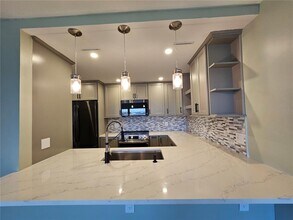 4141 Bayshore Blvd in Tampa, FL - Building Photo - Building Photo