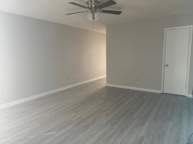 105 Poppy St-Unit -B in Fort Walton Beach, FL - Building Photo - Building Photo