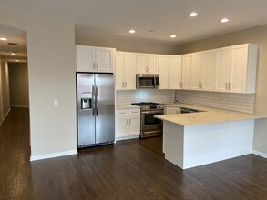 1837 W North Ave in Chicago, IL - Building Photo - Building Photo