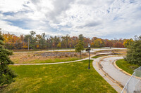 Holly Hall in Silver Spring, MD - Foto de edificio - Primary Photo