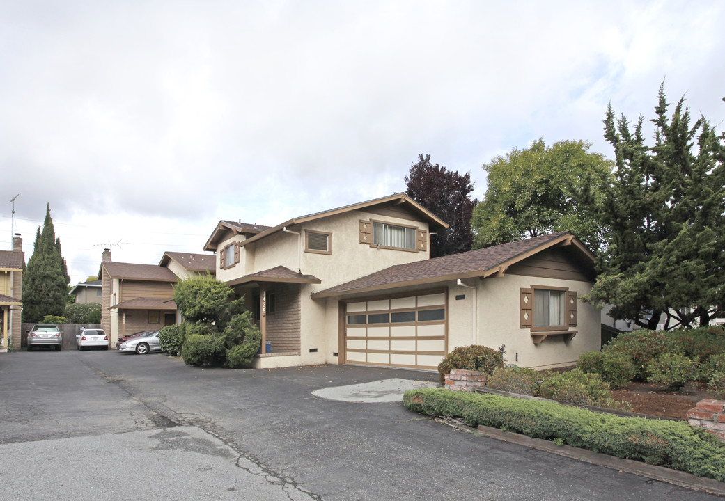 1438-1440 Kentfield Ave in Redwood City, CA - Building Photo