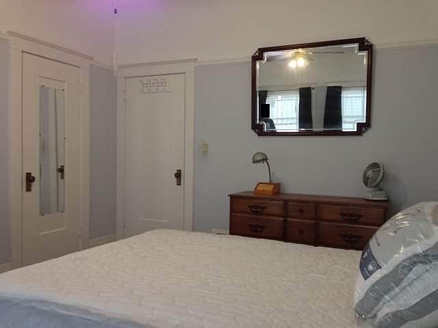property at 1120 40th St
