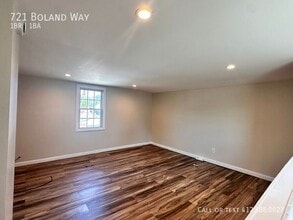 721 Boland Wy in Carnegie, PA - Building Photo - Building Photo