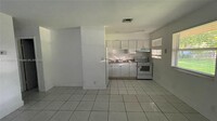 5200 NW 16th St, Unit 1 in Lauderhill, FL - Building Photo - Building Photo