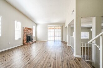 4725 W Wescott Dr in Glendale, AZ - Foto de edificio - Building Photo