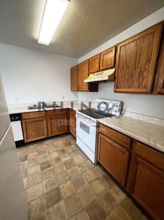 4866 W 4780 S in Kearns, UT - Building Photo - Building Photo