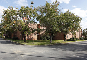 Columbus Gardens Apartments