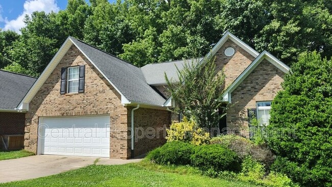 property at 824 Willet Ct
