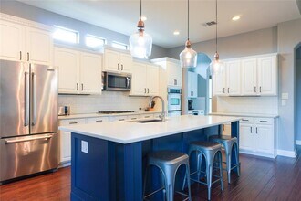 102 Indigo Run Cove in Austin, TX - Building Photo - Building Photo