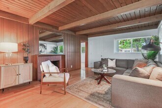 2320 Barcelona Way in Sacramento, CA - Building Photo - Building Photo