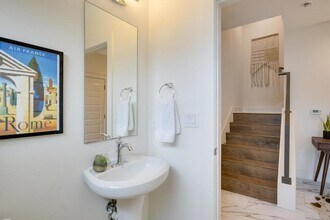 3007 E 12th St in Austin, TX - Building Photo - Building Photo
