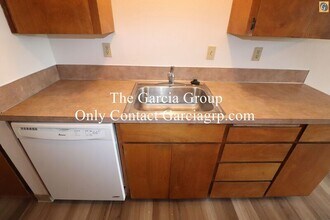 3712 S Kelly Ave in Portland, OR - Building Photo - Building Photo