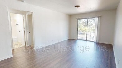 1945 9th St in Redding, CA - Building Photo - Building Photo