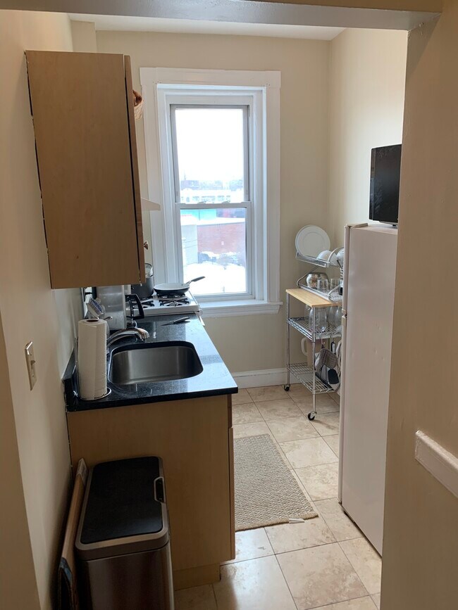 1151 Commonwealth Ave, Unit 17