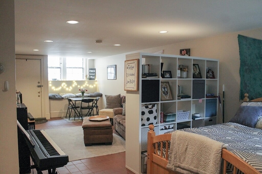 31 Anderson St in Boston, MA - Building Photo