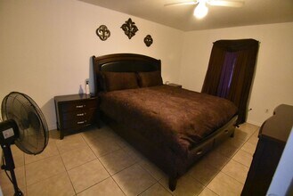 1581 E C 470 in Lake Panasoffkee, FL - Building Photo - Building Photo