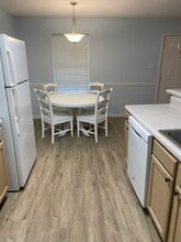 5080 Gautier Vancleave Rd in Gautier, MS - Building Photo - Building Photo