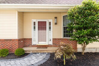 33 Tallman Ln in Franklin Township, NJ - Building Photo - Building Photo