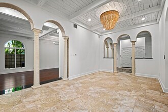 1238 Vista Del Mar Dr N in Delray Beach, FL - Foto de edificio - Building Photo
