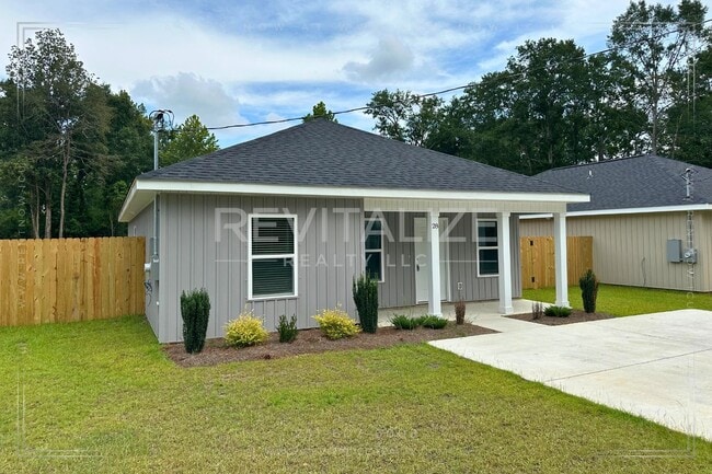 26 E Everett Ave in Saraland, AL - Building Photo - Building Photo
