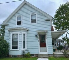 8 Belmont St in Nashua, NH - Building Photo