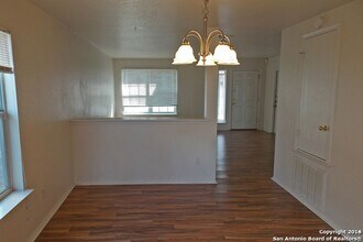 8304 Heights Valley in Converse, TX - Building Photo - Building Photo