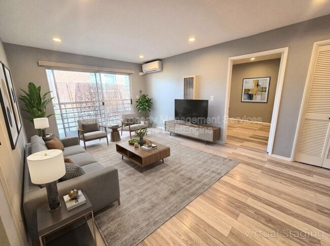 327 Chestnut Ave in Long Beach, CA - Building Photo - Building Photo